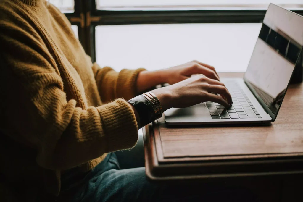 christin hume mfB1B1s4sMc unsplash - Hypopara